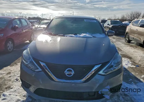 2018 Nissan Sentra S z USA, uszkodzony, nr VIN 3N1AB7AP3JL641105